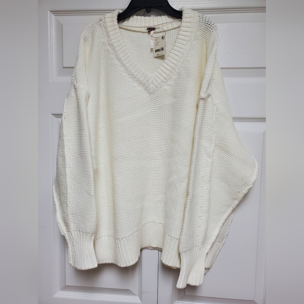 Free People Alli V-Neck Sweater/Optic Whitey6 - Picture 5 of 16